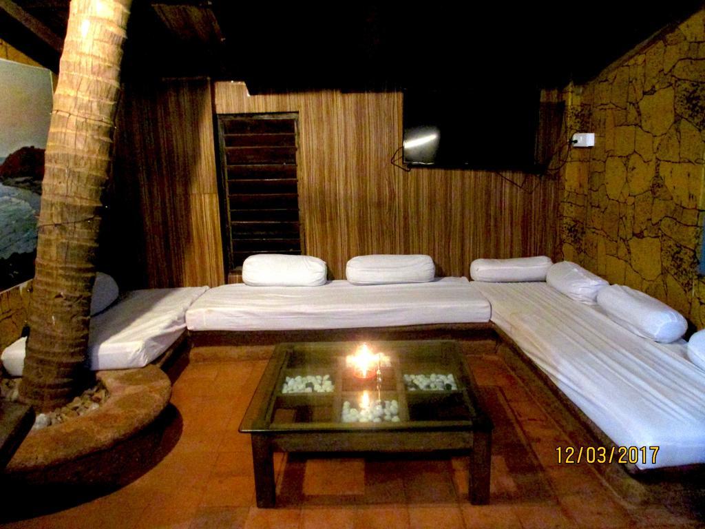 Bella Anand Resort Vagator Exterior photo