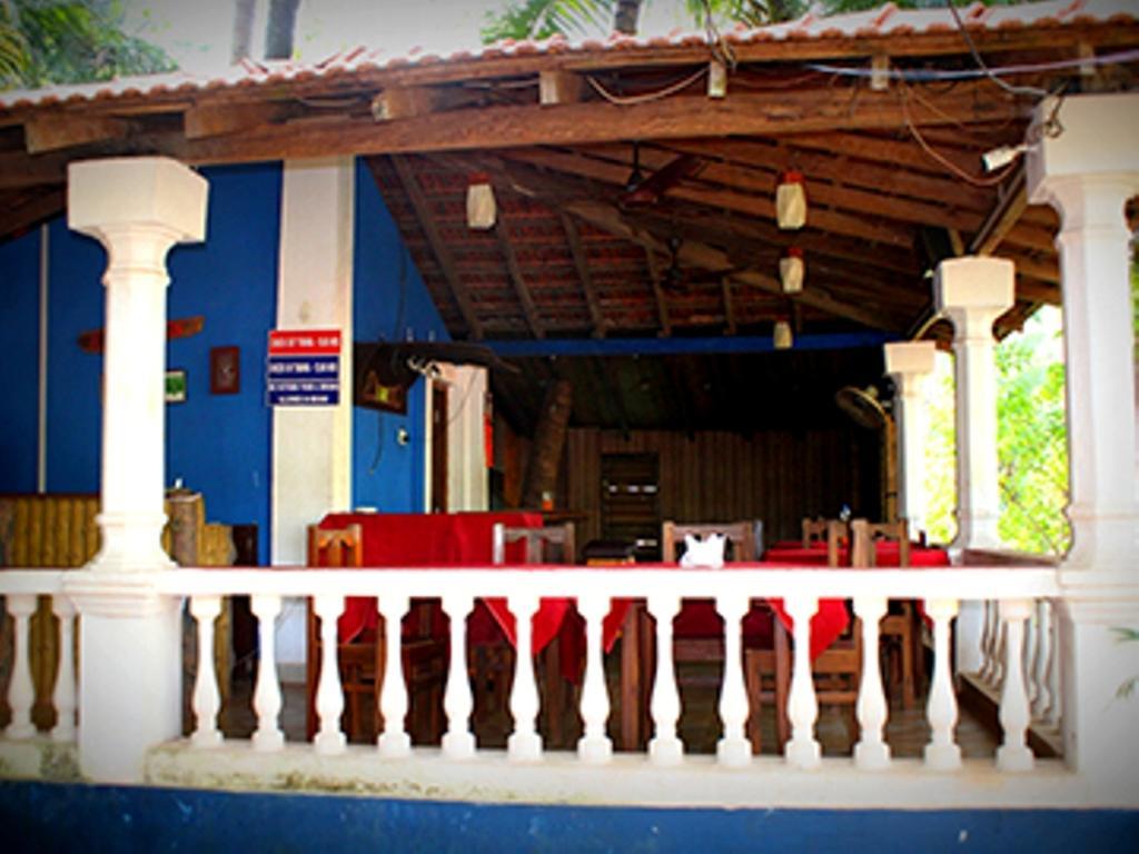 Bella Anand Resort Vagator Exterior photo